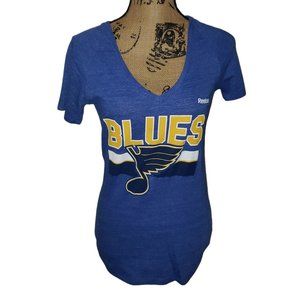 Reebok St. Louis Blues Hockey V-neck graphic tee Medium like new condition